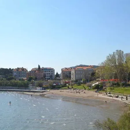 Apartments & Rooms Toni