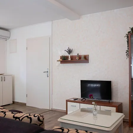 Pensionat Apartments & Rooms Toni