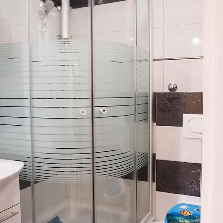 Pensionat Apartments & Rooms Toni