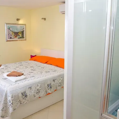 Pensionat Apartments & Rooms Toni