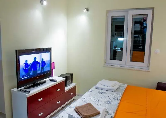 & Toni Гостевой дом Сплит